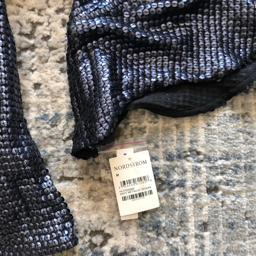 NWT Trouve Sequence Metallic Blouse M - Picture 5 of 10
